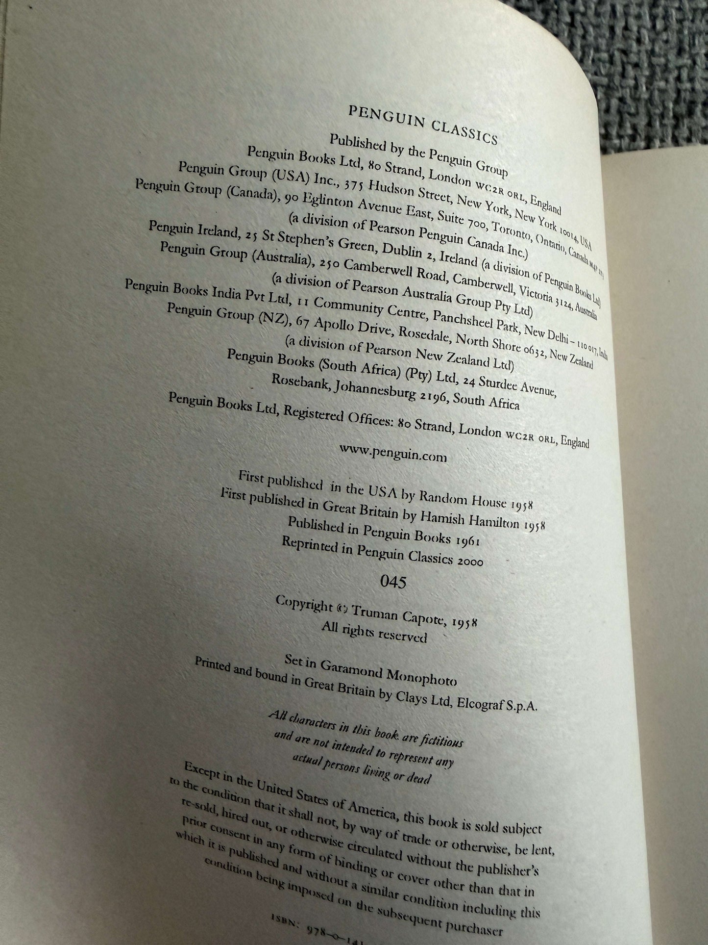 2000 Breakfast At Tiffany’s - Truman Capote ( Penguin Classics) - Honeyburn Books (UK)