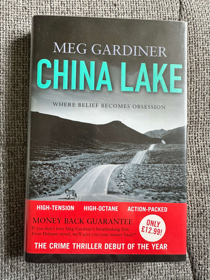 2002*1st Signed* China Lake - Meg Gardiner (Hodder & Stoughton)