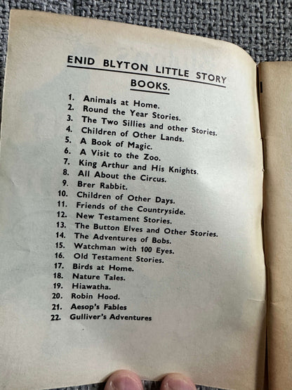1955 Friends Of The Countryside (Little Books 11) Enid Blyton (MacDowell Illust) W. & A. K. Johnston & G. W. Bacon Ltd