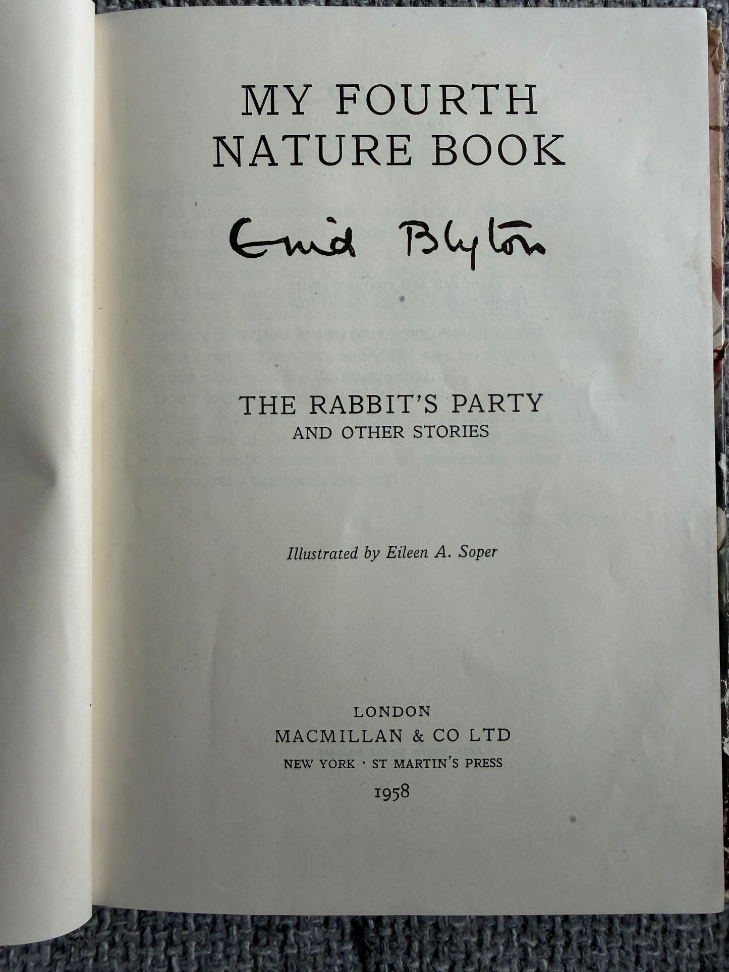 1958 The Rabbit’s Party (The 4th Nature Book) Enid Blyton (Eileen Soper illust) MacMillan & Co. Ltd. - Honeyburn Books (UK)
