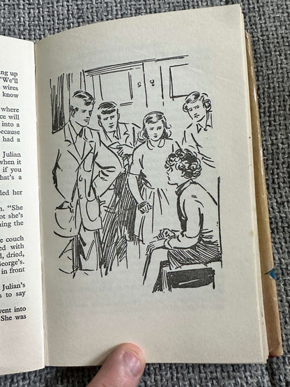 1968 Five Fall Into Adventure - Enid Blyton (Eileen Soper Illust) Brockhampton Press