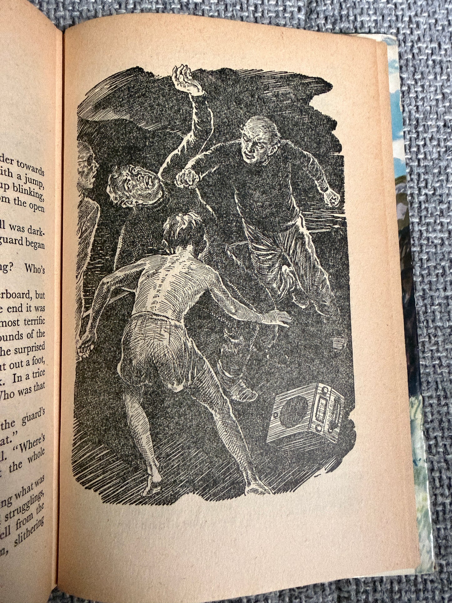 1948 The Sea Of Adventure - Enid Blyton (Stuart Tresillian illust) Thames - Honeyburn Books (UK)