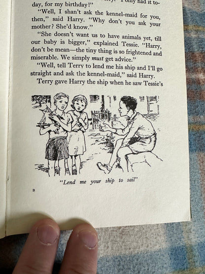 1968 The Birthday Kitten - Enid Blyton(Grace Lodge illustration) Lutterworth Press