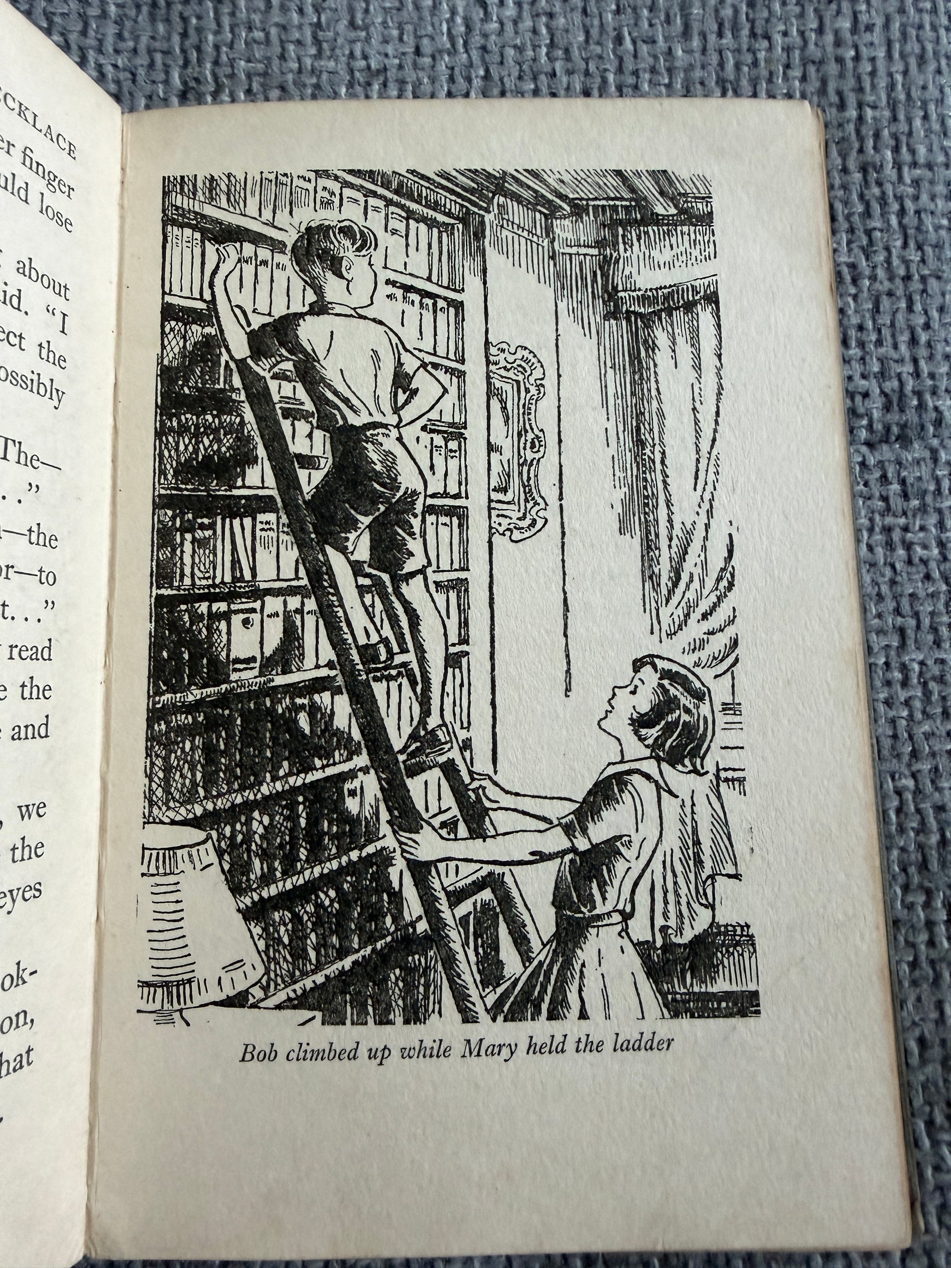 1954*1st* The Adventure Of The Secret Necklace - Enid Blyton (Isabel Veevers illust) Lutterworth Press - Honeyburn Books (UK)