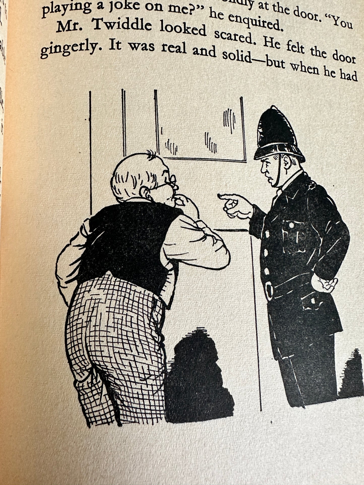 1968 Well, Really Mr. Twiddle - Enid Blyton(George Newnes Ltd published by Dean & Son Ltd)