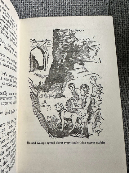 1961 Five On A Treasure Island - Enid Blyton (Eileen A. Soper Illust) Hodder & Stoughton