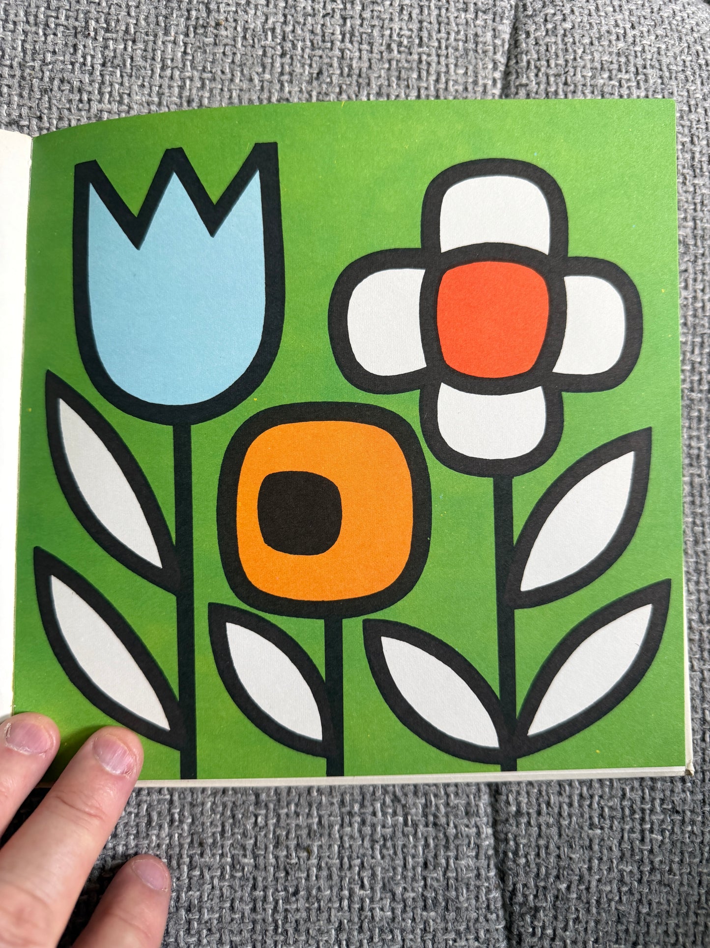 1968 Curious Maggie - Karen Gunthorp (Attilio Cassinelli illust) A Little Animal Book (Doubleday) - Honeyburn Books (UK)