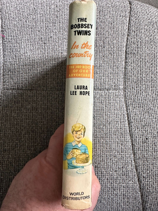 1966 The Bobbsey Twins In The Country - Laura Lee Hope (World Distributors (Manchester) Ltd - Honeyburn Books (UK)