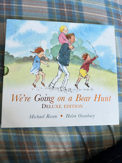 2015 We’re Going On A Bear Hunt - Michael Rosen(Walker Books Deluxe Edition in Slip Box