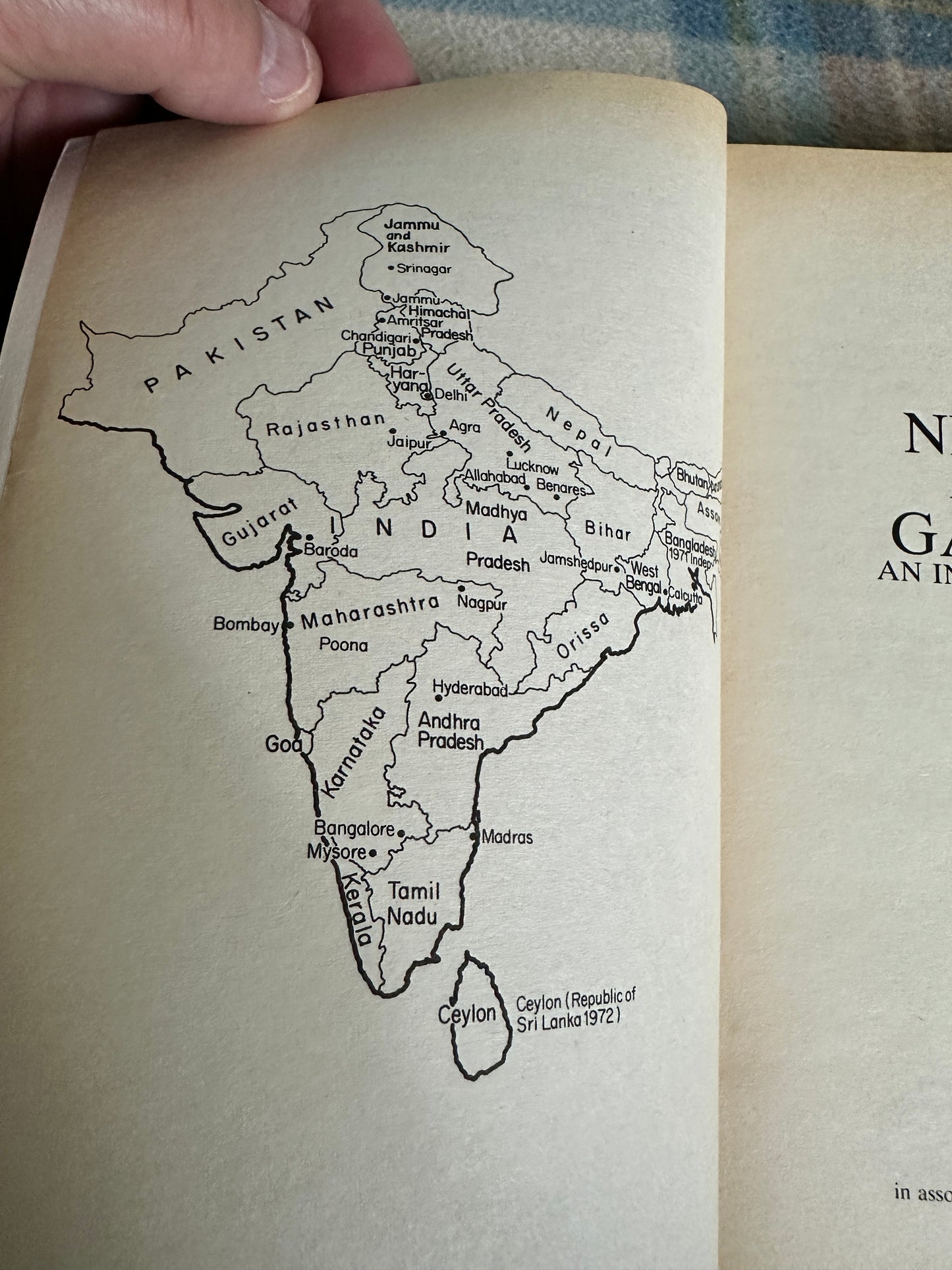 1985*1st* The Nehrus & The Gandhis(An Indian Dynasty)Tariq Ali(Intro by Salman Rushdie)Picador