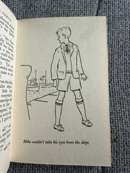 1952 The Queen Elizabeth Family Book by Enid Blyton with Illustrations by Ruth Gervis - Lutterworth Press