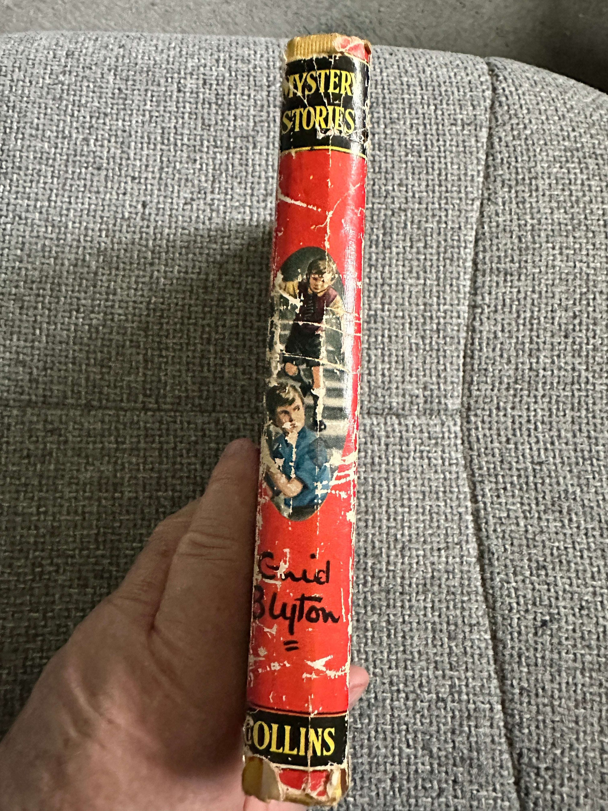 1959 Mystery Stories (The Secret of Cliff Castle / Smuggler Ben) Enid Blyton (Hilda McGavin cover, George Brook, G. W. Backhouse Illust) Collins