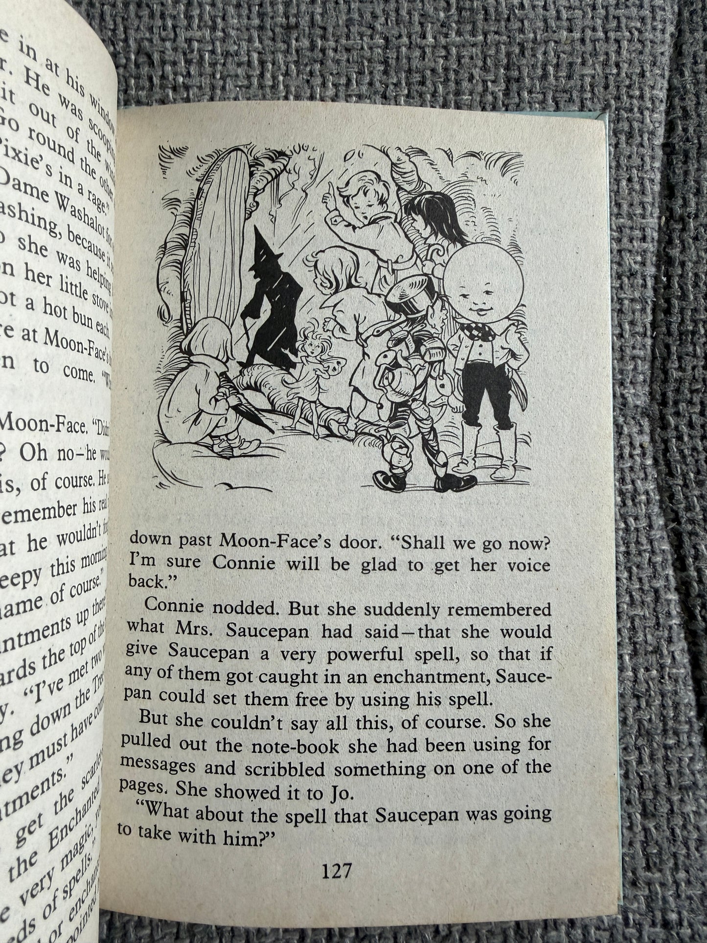 1972 The Folk Of The Faraway Tree - Enid Blyton (Dean & Son Ltd)