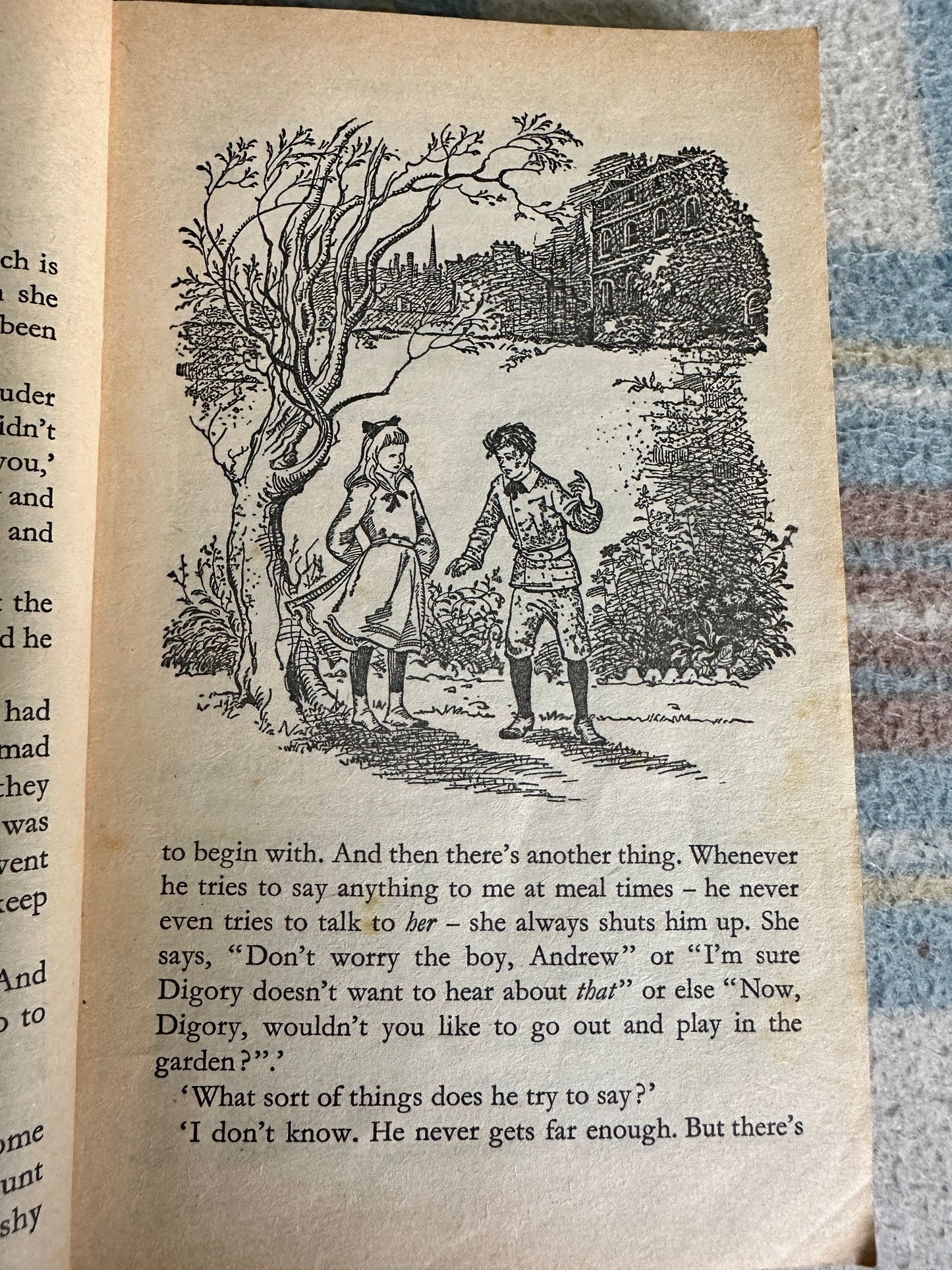 1979 The Magician’s Nephew -C.S. Lewis(Pauline Baynes Illust) Puffin Books