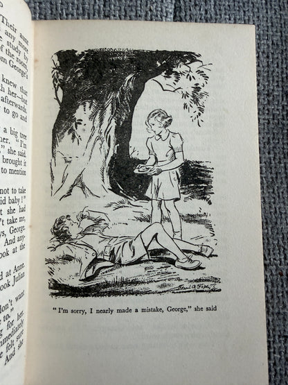 1949 Famous Five Treasure Island by Enid Blyton with Eileen Soper Illustrations - Hodder & Stoughton
