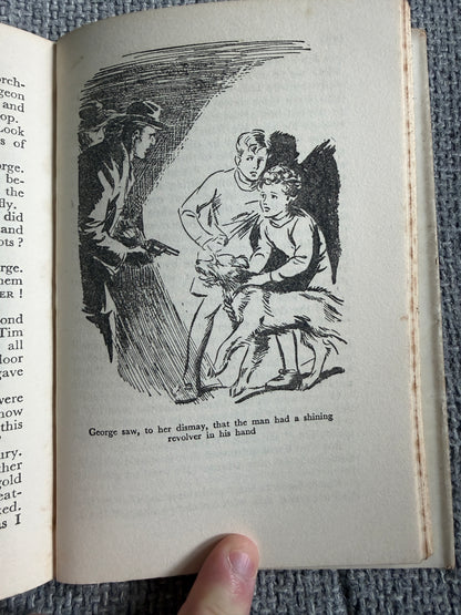 1949 Famous Five Treasure Island by Enid Blyton with Eileen Soper Illustrations - Hodder & Stoughton