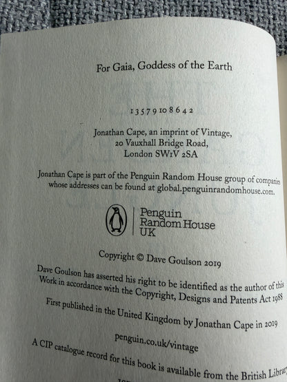 The Garden Jungle Book: Gardening to Save the Planet by Dave Goulson - Jonathan Cape Edition 2019
