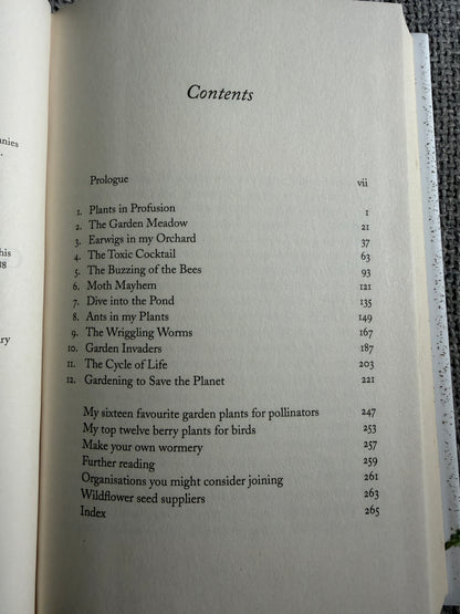 The Garden Jungle Book: Gardening to Save the Planet by Dave Goulson - Jonathan Cape Edition 2019