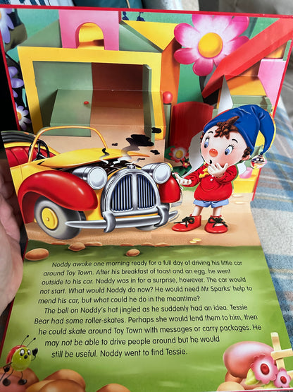 2002 Noddy & The Roller-Skates (Pop-Up)- Enid Blyton(Alligator Books Ltd)