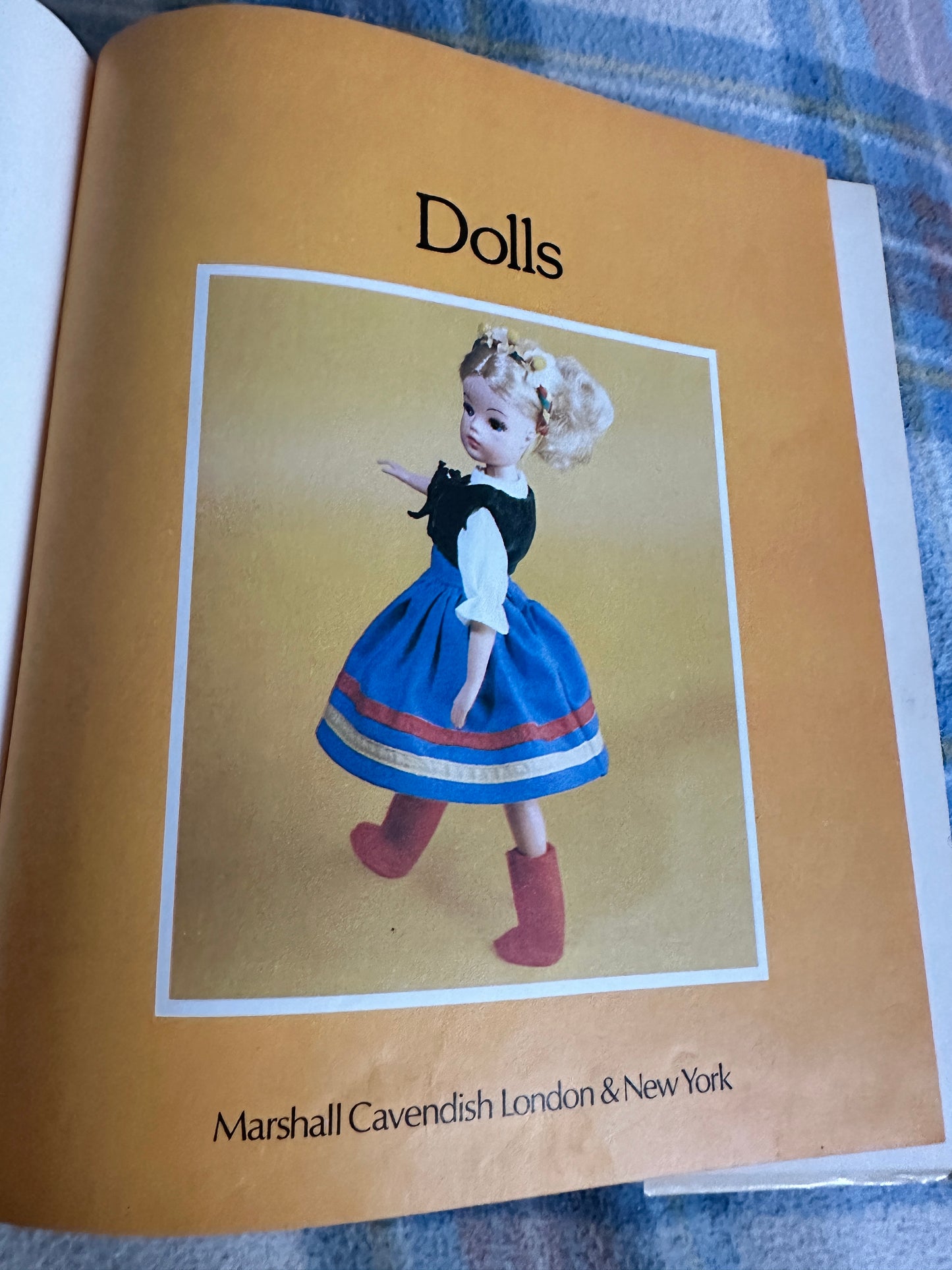 1979*1st* Dolls(Marshall Cavendish Publisher)