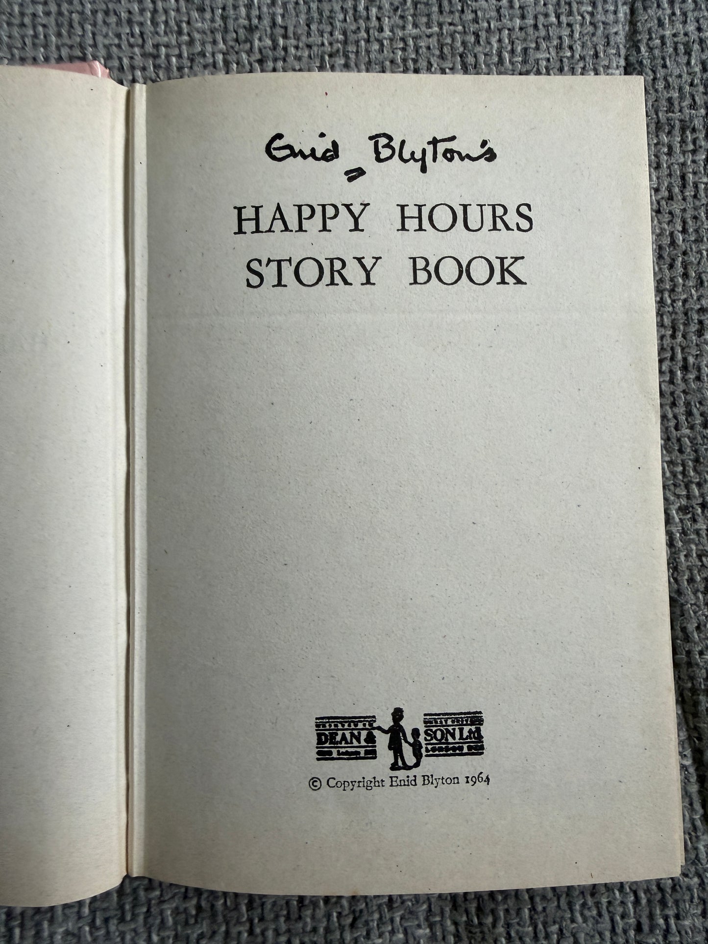 1964 Happy Hours Story Book - Enid Blyton (Dean & Son Ltd)