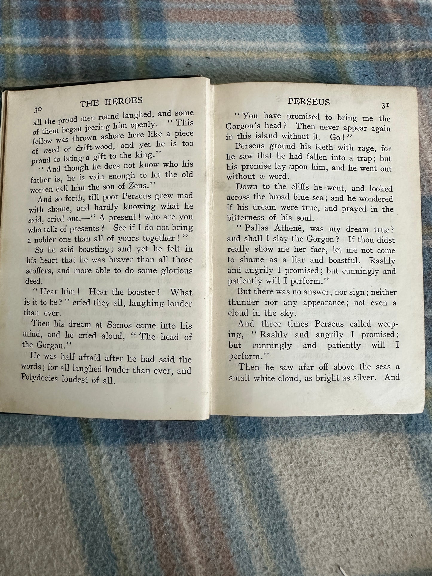 1900c The Heroes - Charles Kingsley (Everett Library)