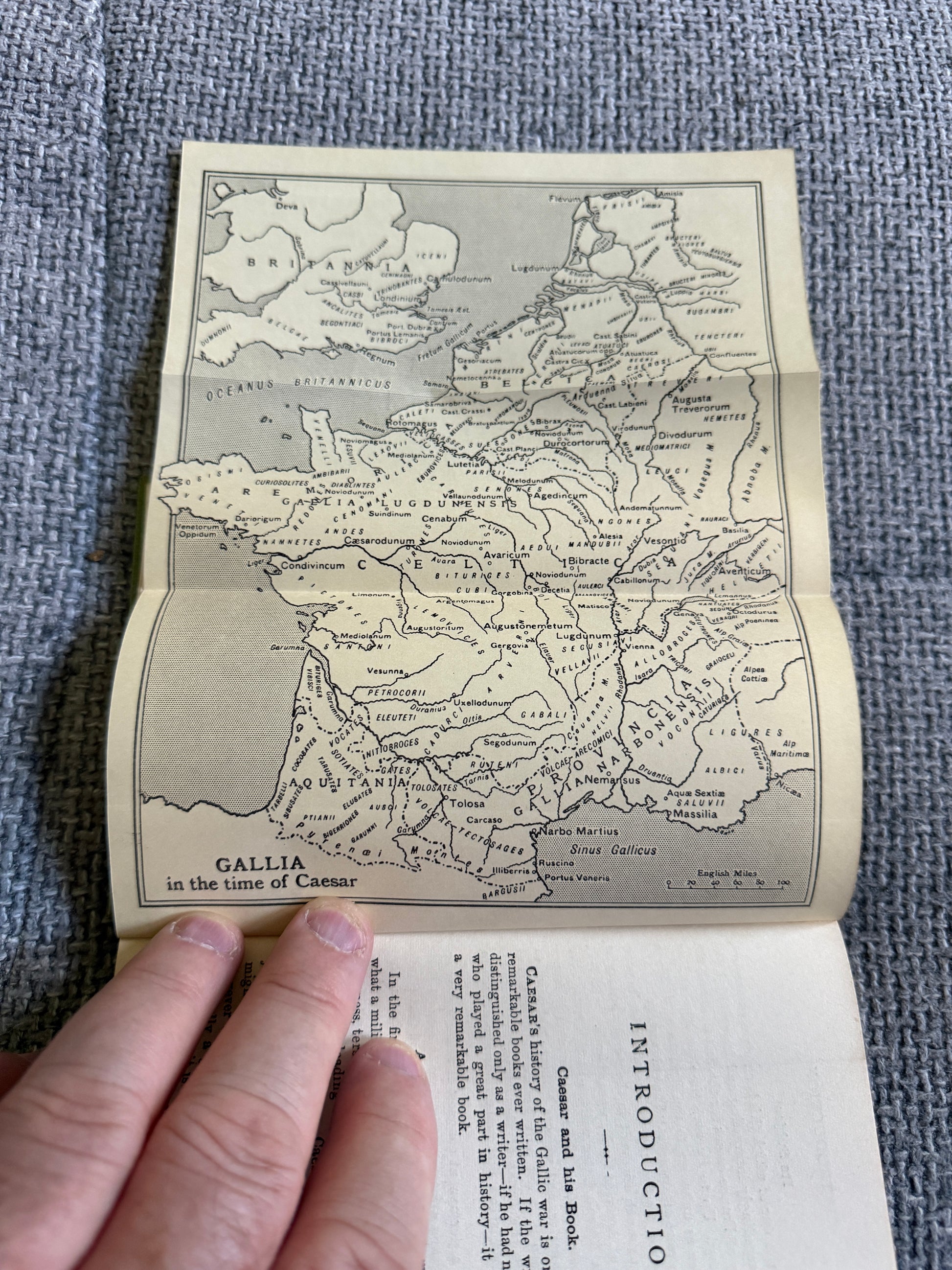 1961 Caesar Gallic War Book III (Bells Illustrated Classics) F. H. Colson & G. M. Gwyther (G. Bell & Son Ltd) - Honeyburn Books (UK)