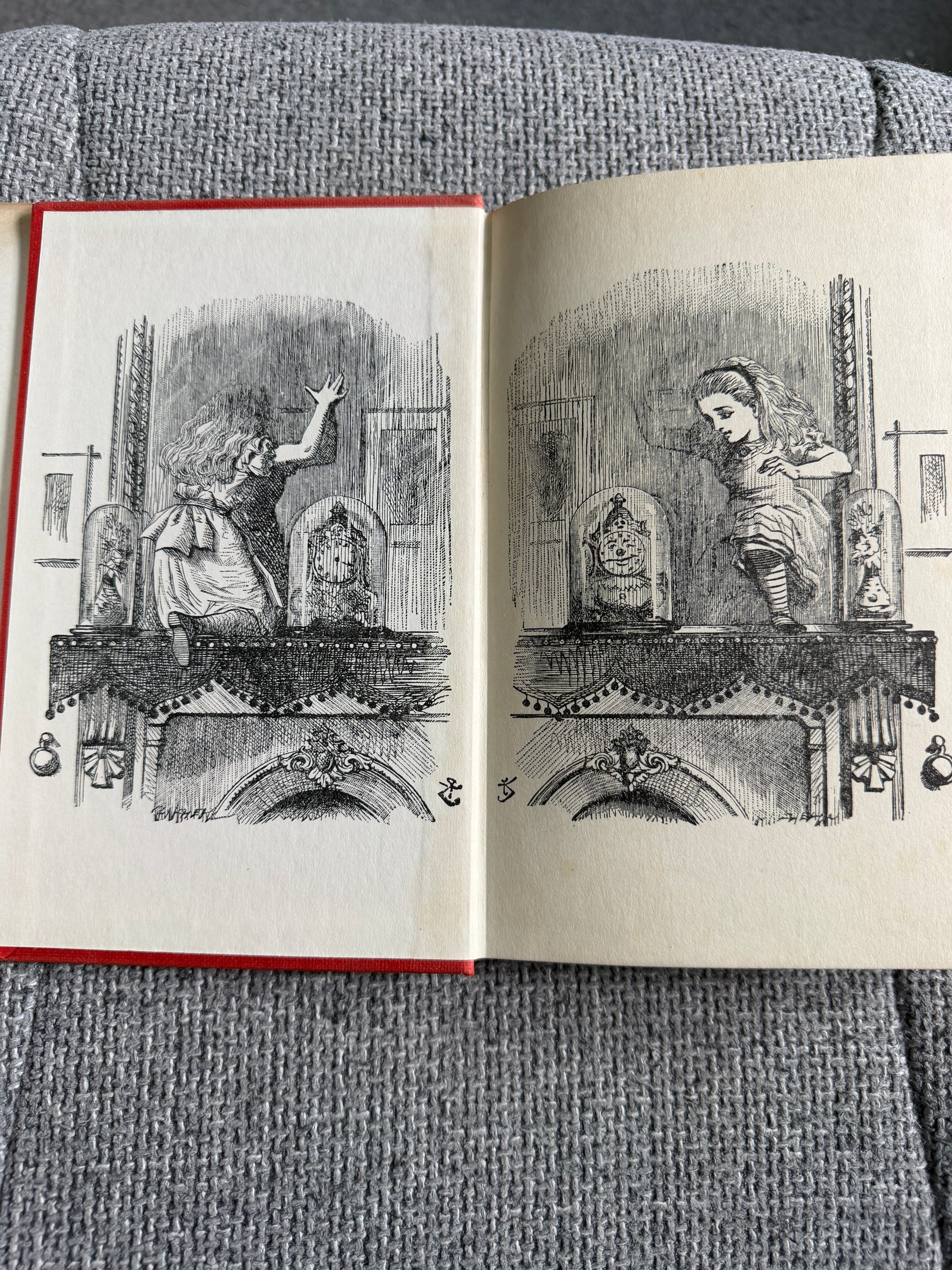 1966 Aliciae Per Speculum Transitus - Ludovici Carroll (Sir John Tennial illustration) translated by Clive Harcourt Carruthers (MacMillan) - Honeyburn Books (UK)