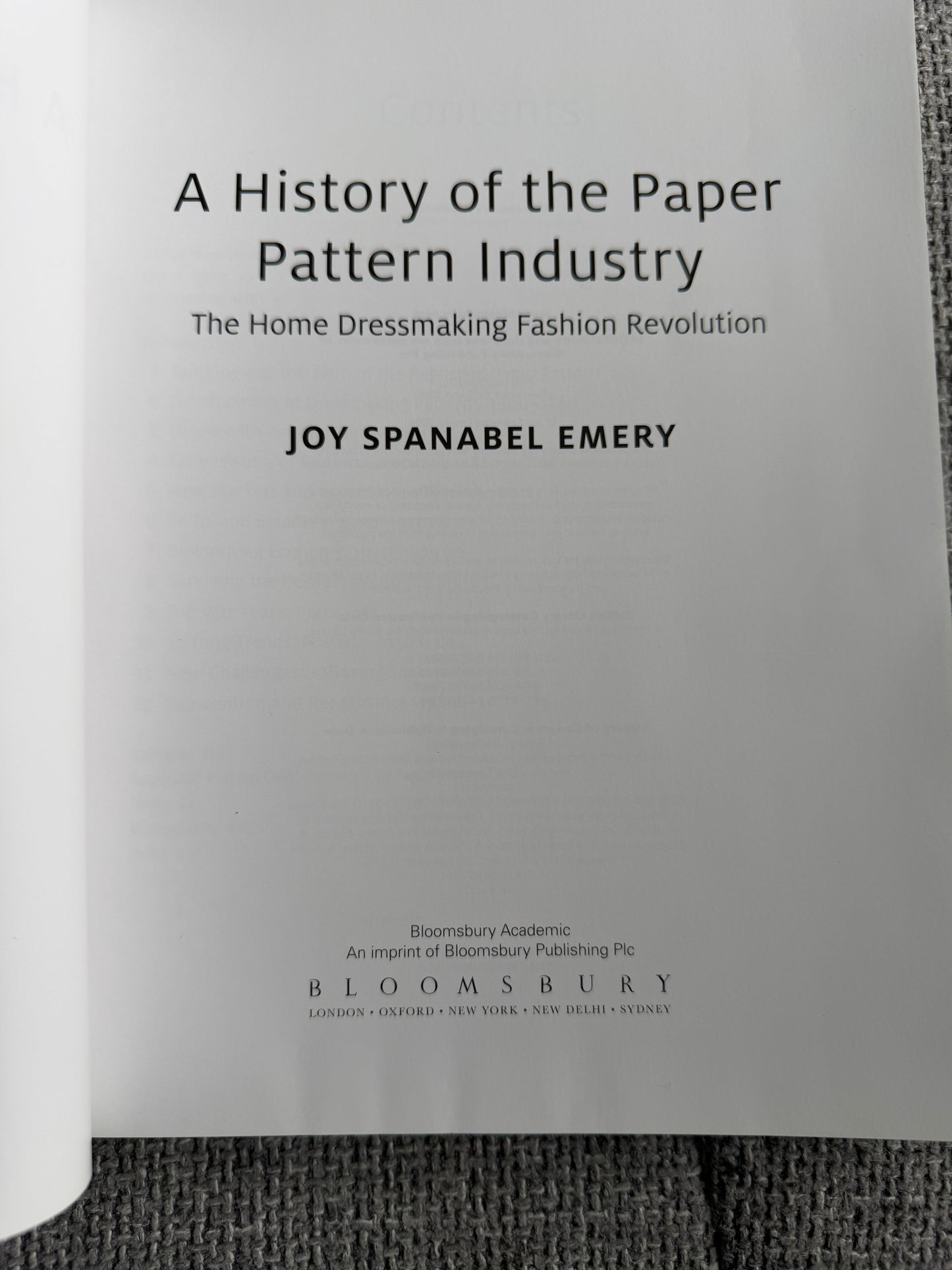 2016 History of Paper Pattern Industry Insights and Trends - Honeyburn Books (UK)
