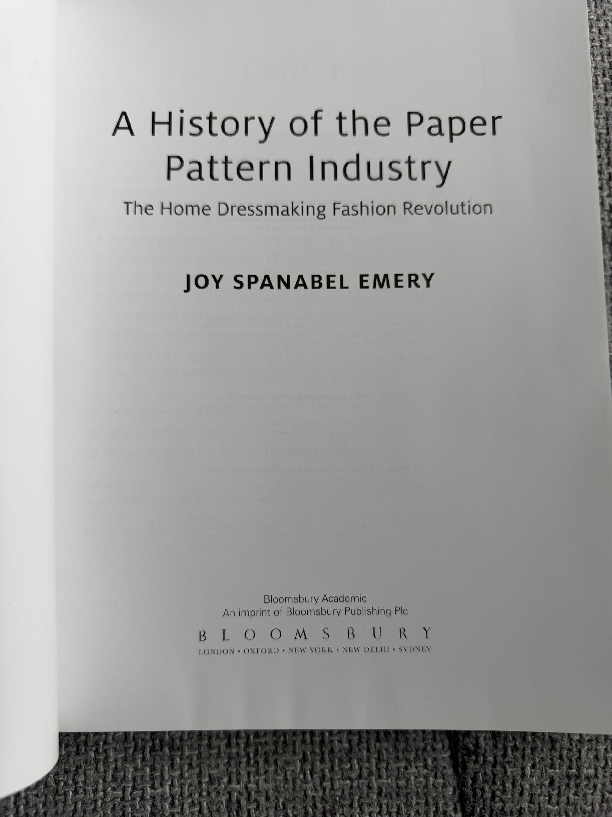 2016 History of Paper Pattern Industry Insights and Trends - Honeyburn Books (UK)
