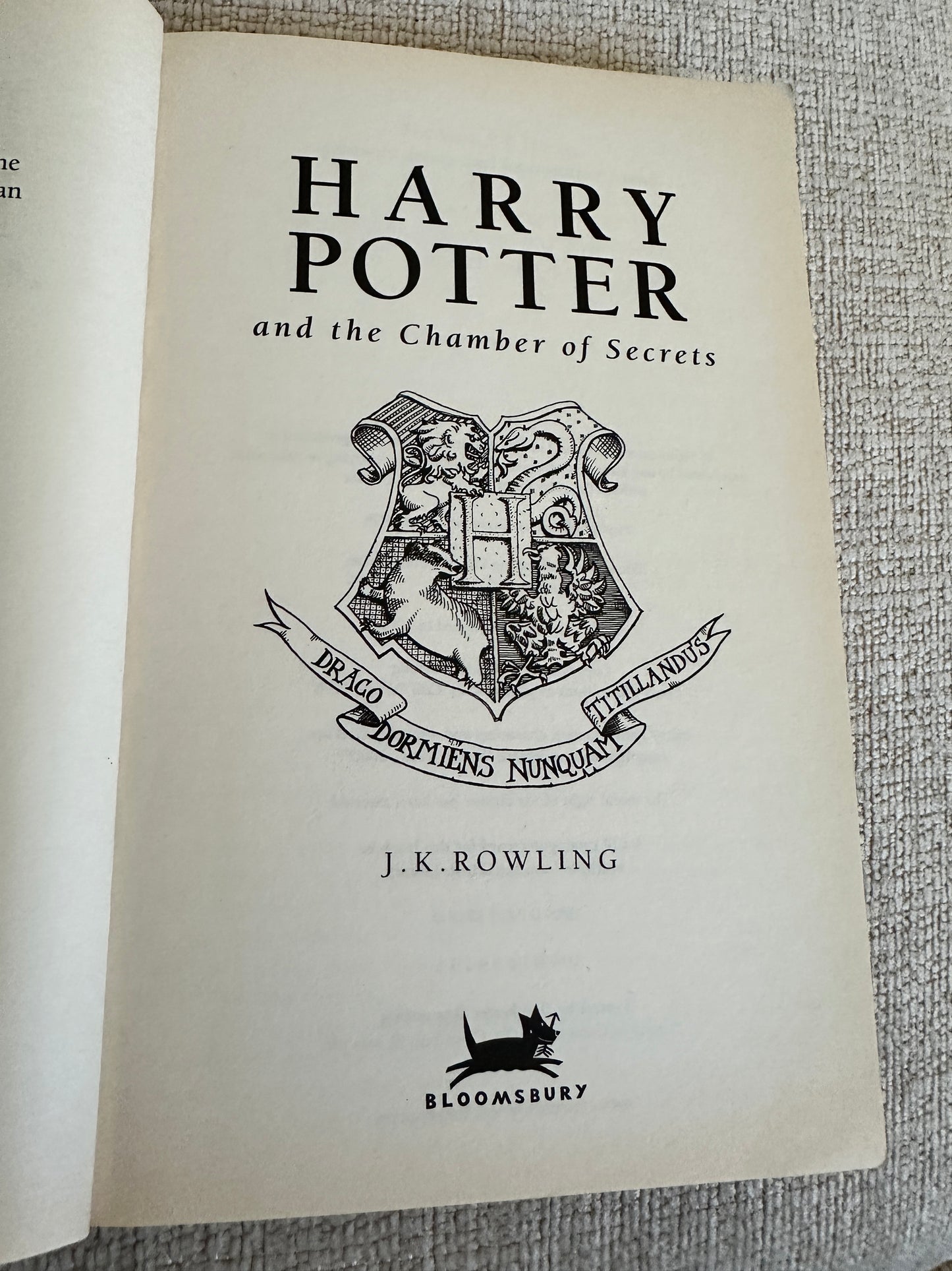 2002*1st* Harry Potter & The Chamber Of Secrets - J. K. Rowling(Bloomsbury)