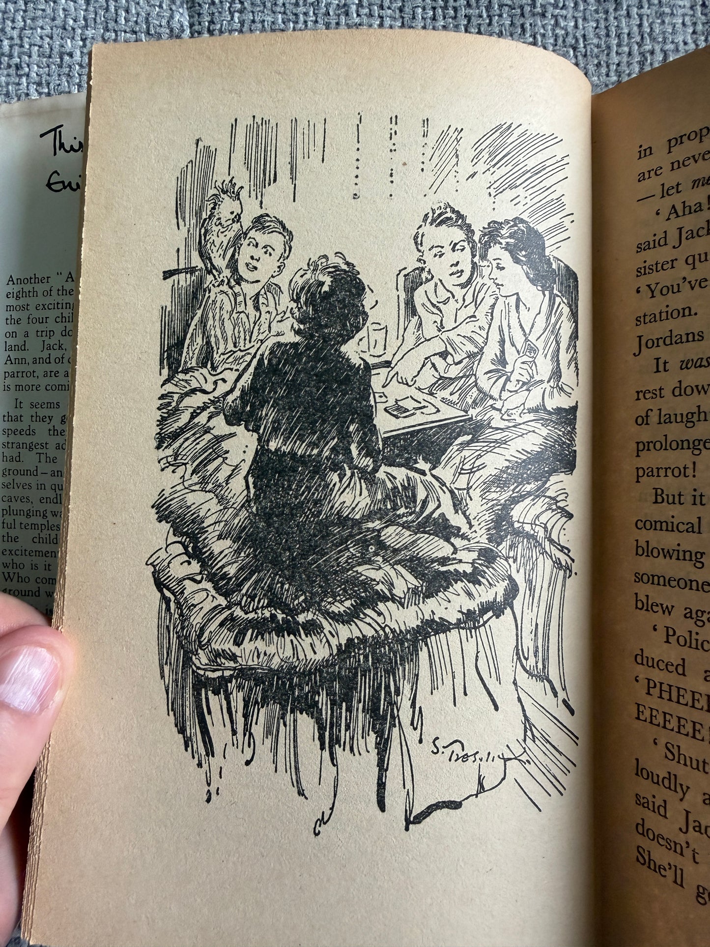 1975 The River Of Adventure - Enid Blyton (Stuart Tresilian illust) MacMillan - Honeyburn Books (UK)