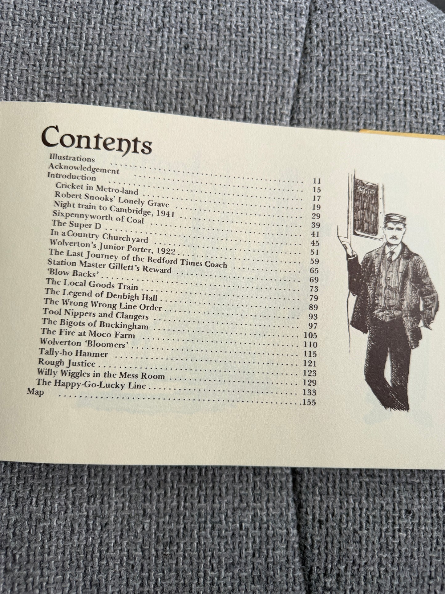 1989 Country Railwaymen A Notebook of Engine Driver’s Tales - A. E. Grigg (Alan P. Walker drawings) David & Charles Pub