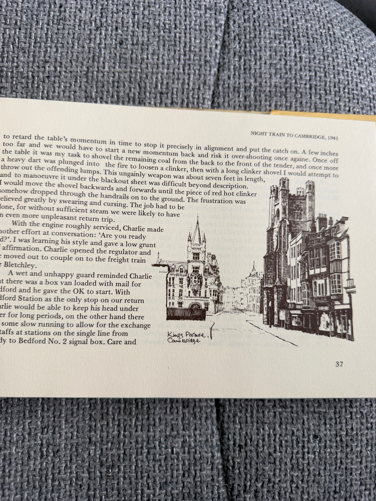 1989 Country Railwaymen A Notebook of Engine Driver’s Tales - A. E. Grigg (Alan P. Walker drawings) David & Charles Pub