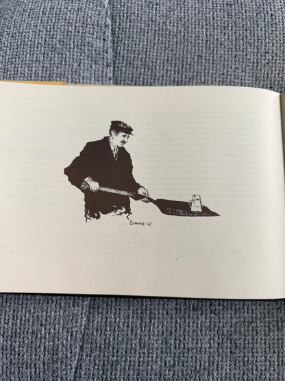 1989 Country Railwaymen A Notebook of Engine Driver’s Tales - A. E. Grigg (Alan P. Walker drawings) David & Charles Pub