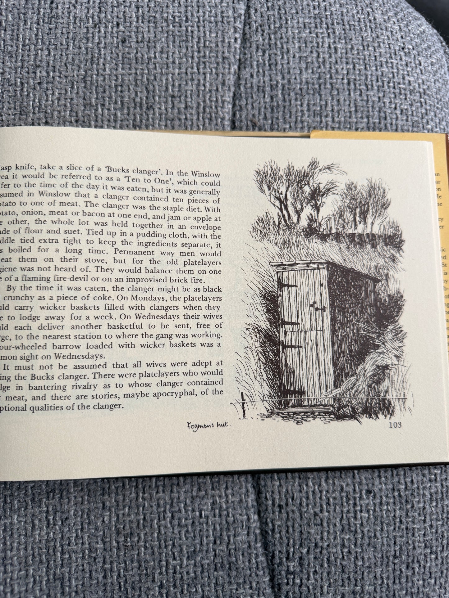 1989 Country Railwaymen A Notebook of Engine Driver’s Tales - A. E. Grigg (Alan P. Walker drawings) David & Charles Pub