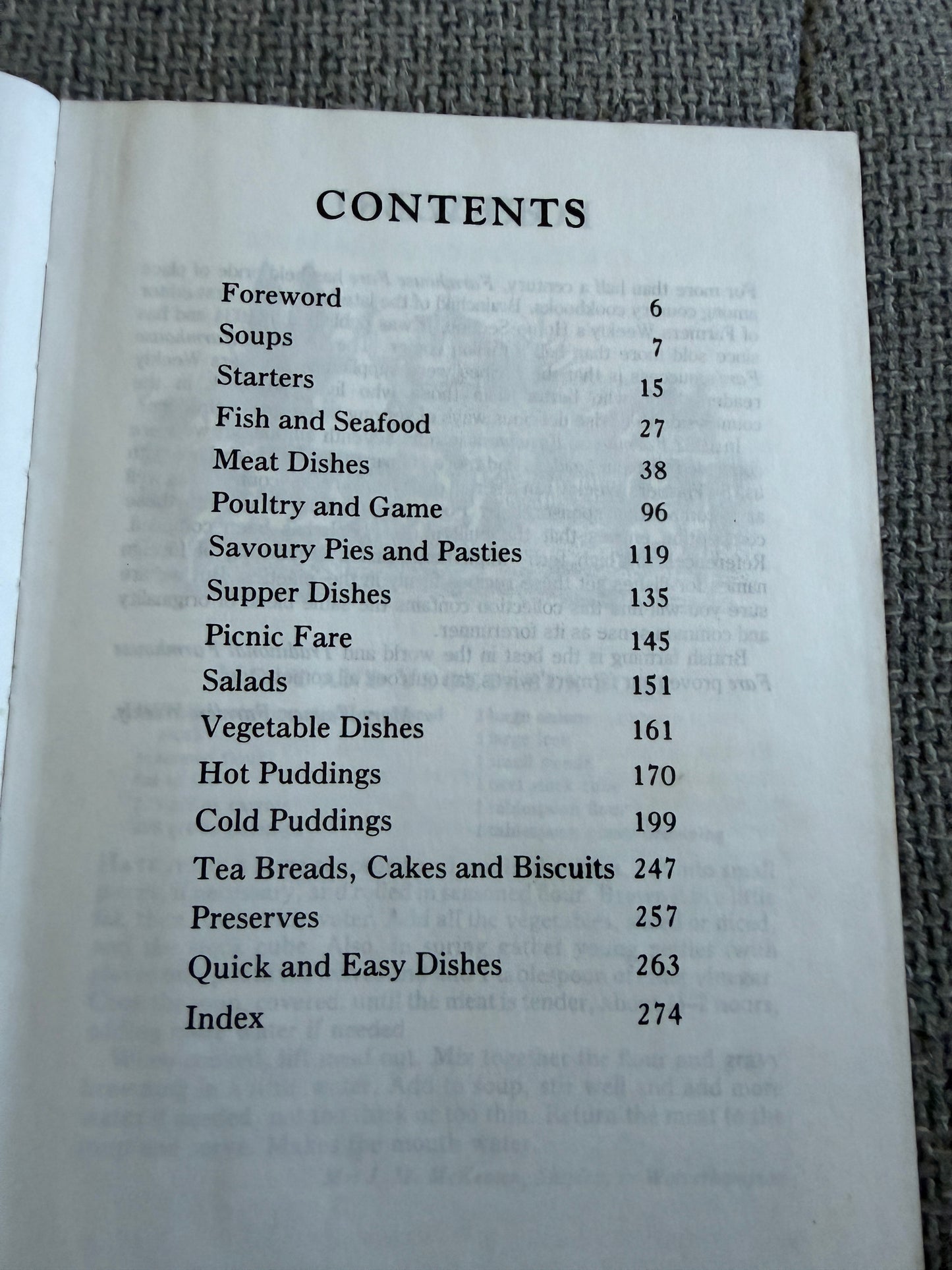 1994 Traditional Farmhouse Fare (Chancellor Press) A Collection Of Recipes From Farmer’s Weekly