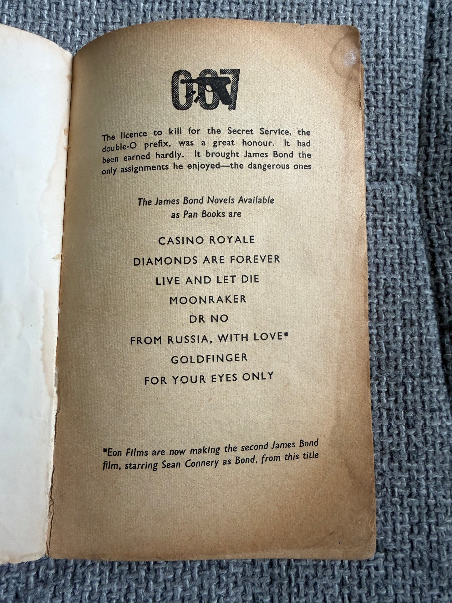 1963 Dr. No (James Bond) Ian Fleming (Pan Books)