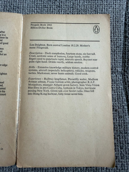 1967 Billion Dollar Brain - Len Deighton (Penguin Books)