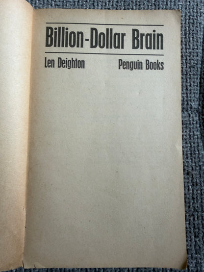 1967 Billion Dollar Brain - Len Deighton (Penguin Books)