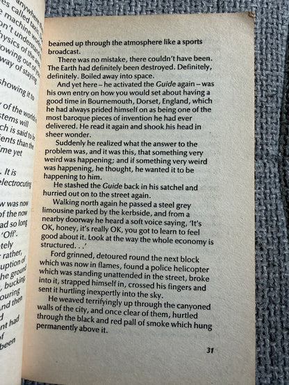 1985 So Long, & Thanks For All The Fish - Douglas Adams (Pan Books)