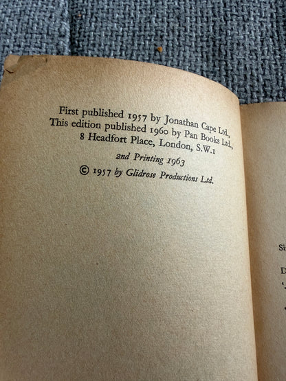 1963 The Diamond Smugglers - Ian Fleming (Pan Books G328)