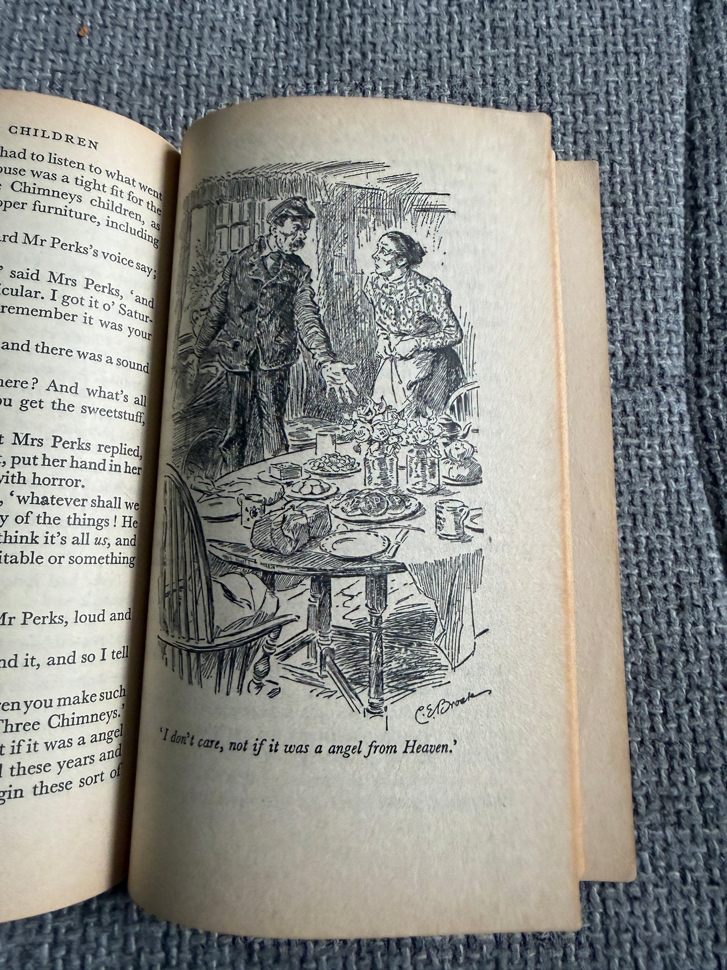 1975 The Railway Children - E. Nesbit (C. E. Brock illust) Penguin Books