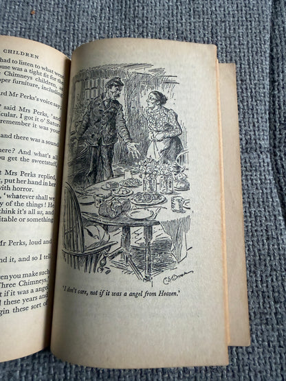 1975 The Railway Children - E. Nesbit (C. E. Brock illust) Penguin Books