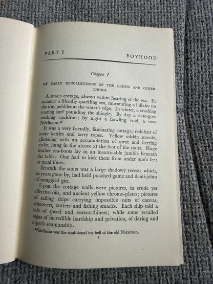 1947 Looming Lights - George Goldsmith Carter (Readers Union & Constable)