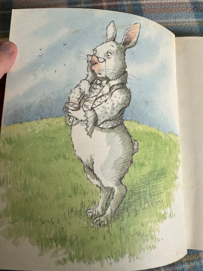 1999 Alice’s Adventures In Wonderland - Lewis Carroll(Helen Oxenbury illustration)Walker Books