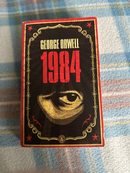 2008 1984 George Orwell(Penguin Books)