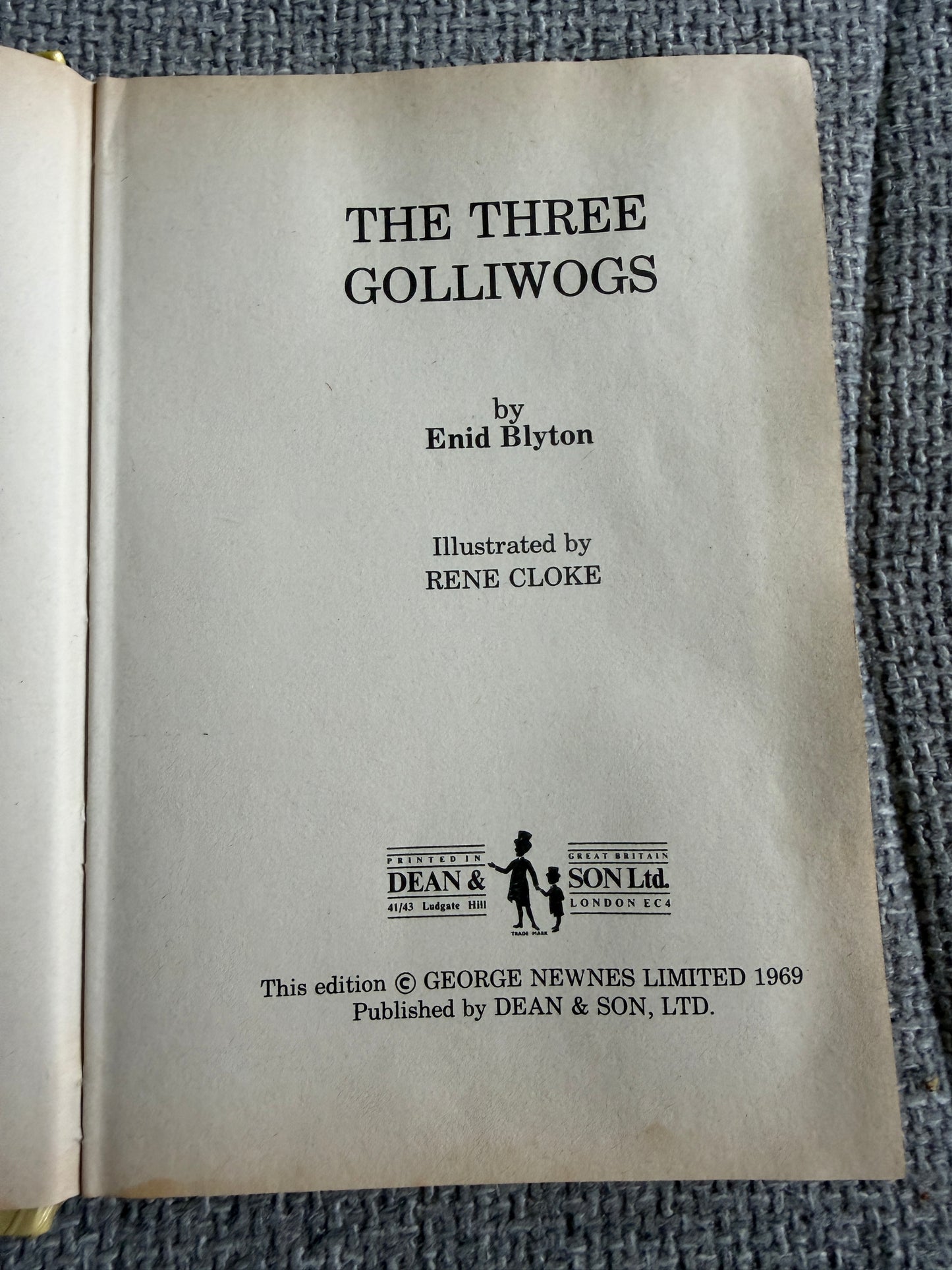 1969 The Three Golliwogs - Enid Blyton (Rene Cloke illustration) Dean & Son
