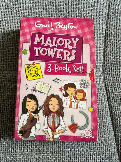 2014 Malory Towers 3 Book Boxset - Enid Blyton(Egmont)