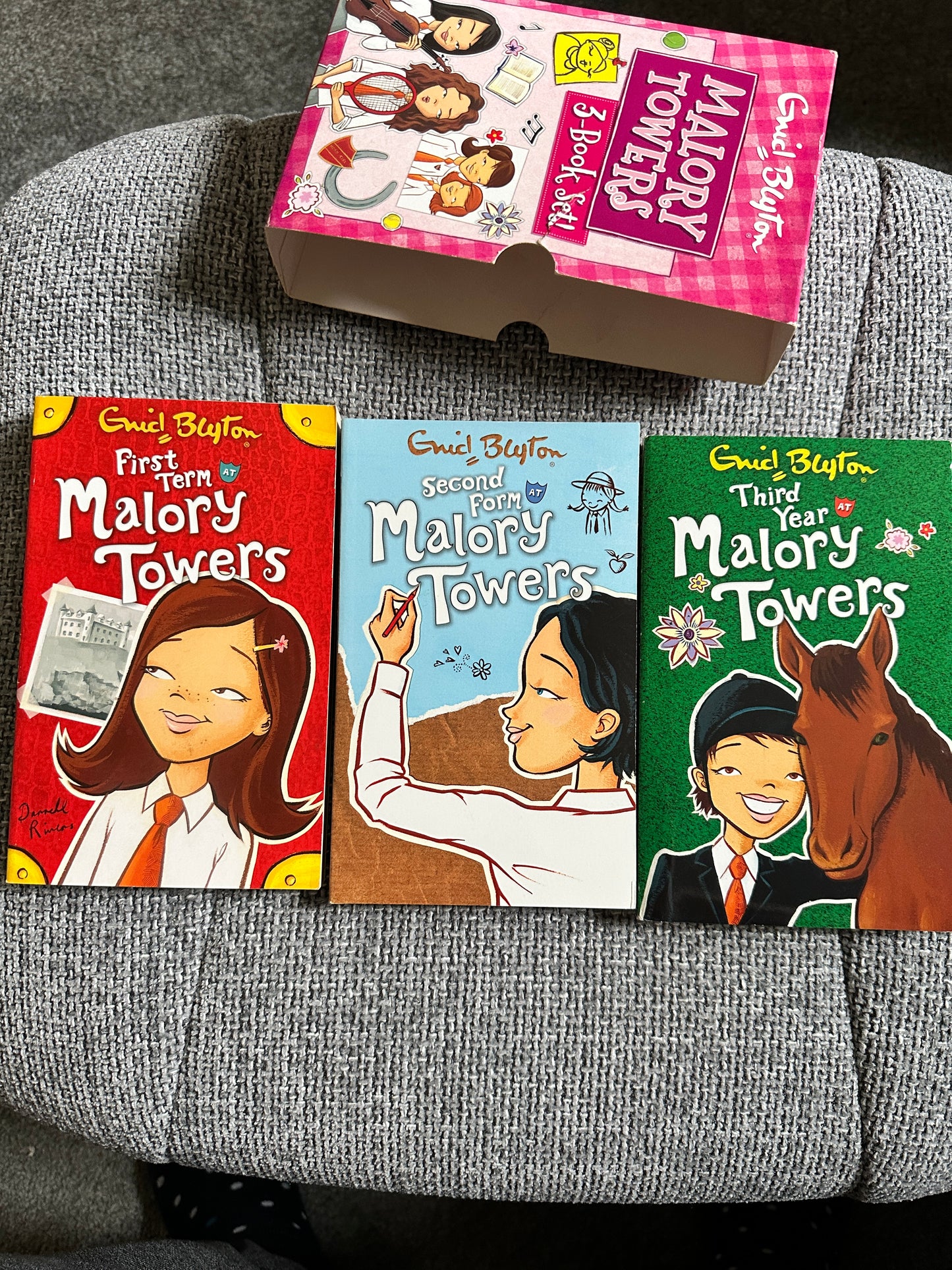 2014 Malory Towers 3 Book Boxset - Enid Blyton(Egmont)